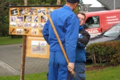 aufbau_strohskulptur_2009_2_20091027_1931291512
