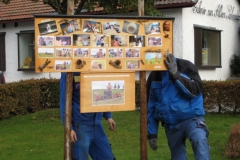aufbau_strohskulptur_2009_6_20091027_1101768543
