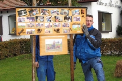 aufbau_strohskulptur_2009_7_20091027_1158193136