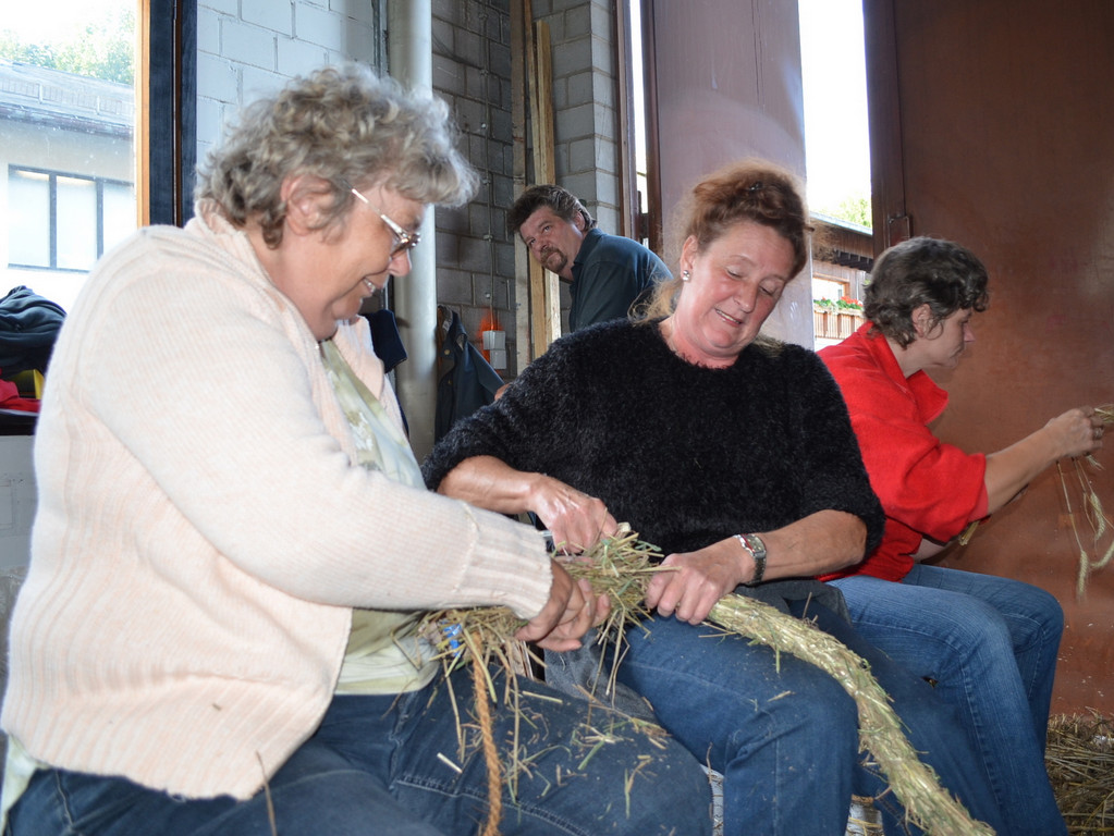 2011_strohskulpturen_hoechenschwand_1_20110916_1462291622