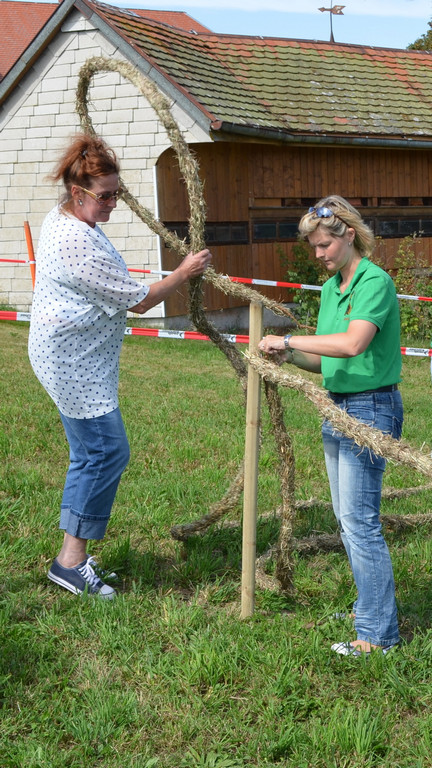 2011_strohskulpturen_hoechenschwand_2_20110916_2019298974