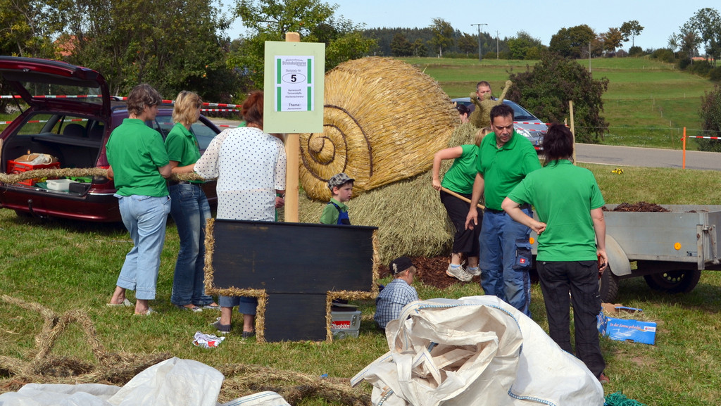 2011_strohskulpturen_hoechenschwand_6_20110916_1539924368