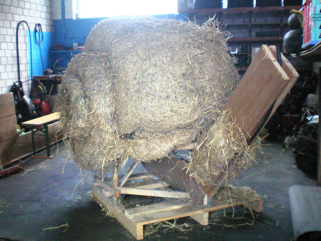 2011_strohskulpturen_hoechenschwand_8_20110916_1254799985