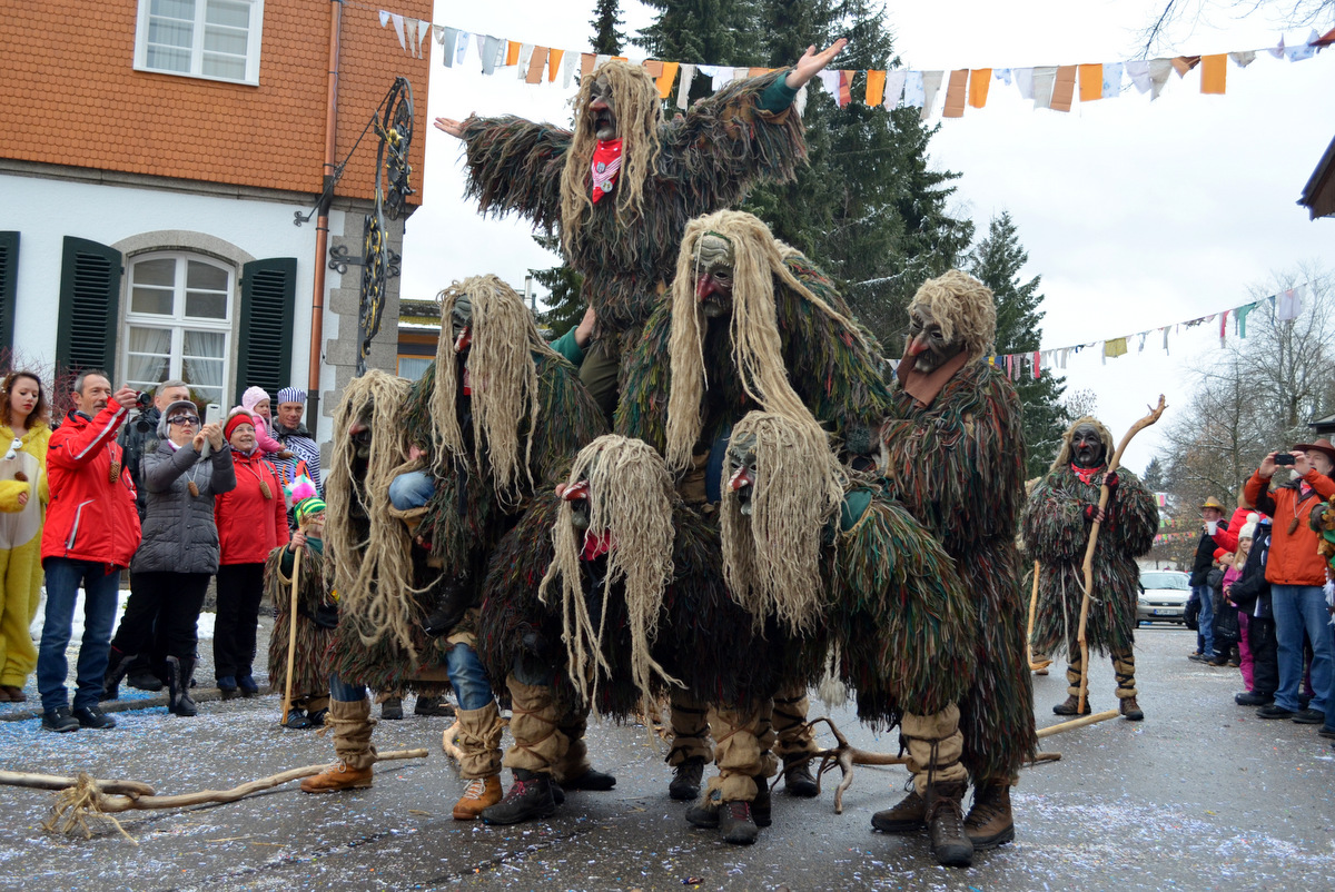 2014_umzug_hoechenschwand_1_20140302_1062694989