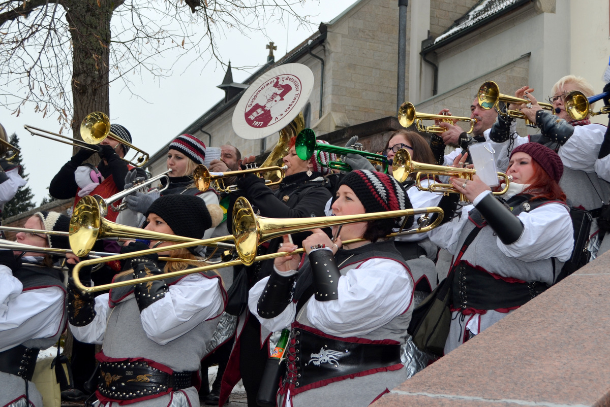 2014_umzug_hoechenschwand_4_20140302_1222283266