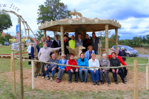 2015 Strohskulpturen Aufbau