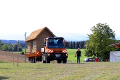 2015_strohskulpturen_aufbau_8_20150909_1446895920